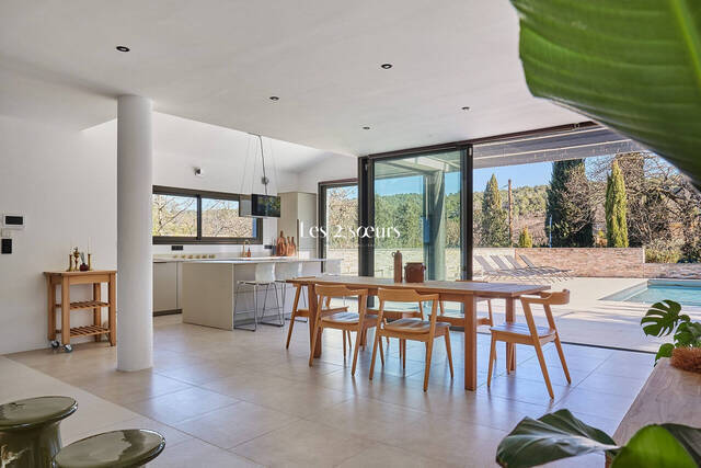 Location Maison 6 pièces 217.72 m² Aix-en-Provence 13090