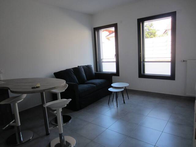 Rent Apartment t2 Saint-Julien-en-Genevois 74160