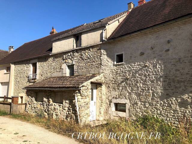 Bien vendu Maison maison de village 5 pièces 83 m² Courson-les-Carrières 89560