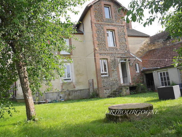 Bien vendu Maison maison ancienne 6 pièces 200 m² Toucy 89130