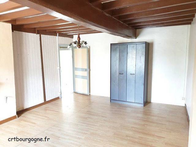 Bien vendu Maison maison 5 pièces 125 m² Villeneuve-les-Genêts 89350