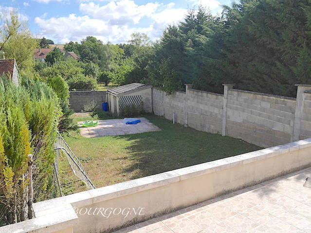 Bien vendu Maison maison ancienne 5 pièces 117 m² Ouanne 89560