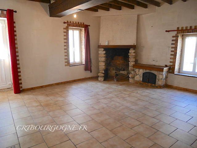Bien vendu Maison maison ancienne 5 pièces 117 m² Ouanne 89560
