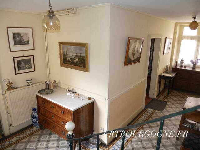 Bien vendu Maison maison ancienne 5 pièces 145 m² Leugny 89130