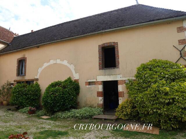 Bien vendu Maison maison ancienne 5 pièces 145 m² Leugny 89130