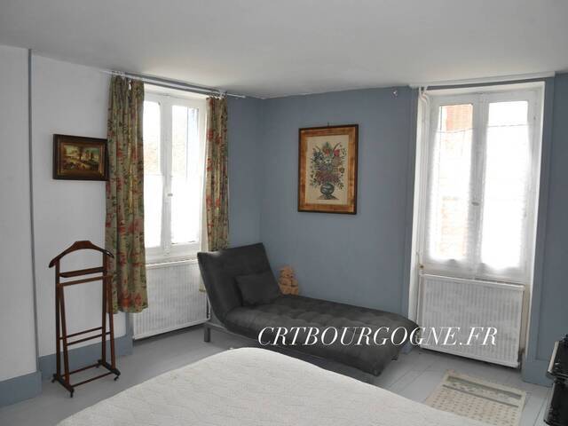 Bien vendu Maison maison ancienne 5 pièces 145 m² Leugny 89130
