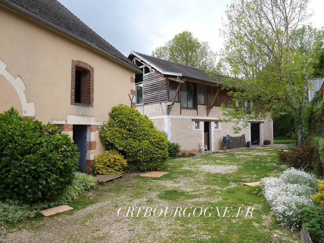 Bien vendu Maison maison ancienne 5 pièces 145 m² Leugny 89130