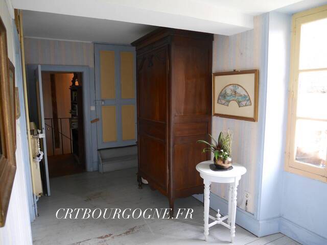 Bien vendu Maison maison ancienne 5 pièces 145 m² Leugny 89130