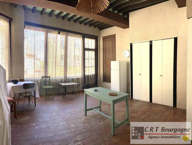 Vente Maison maison ancienne 8 pièces 208.88 m² Toucy 89130