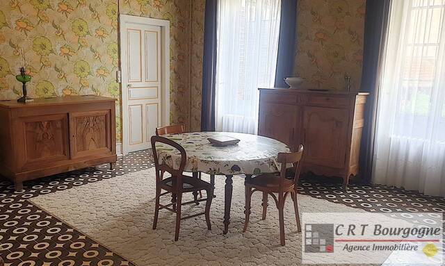 Vente Maison maison ancienne 8 pièces 208.88 m² Toucy 89130