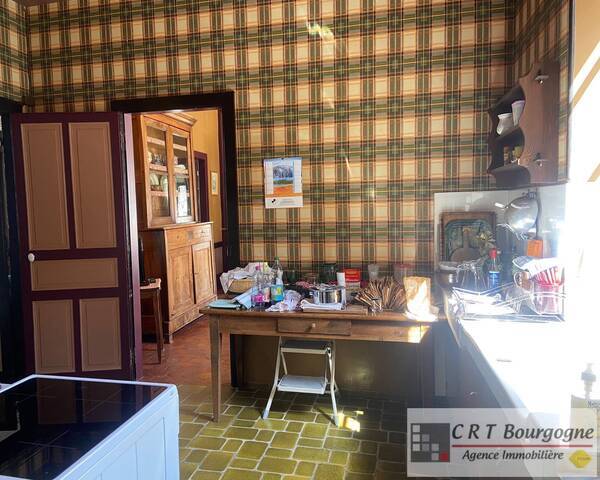Vente Maison maison ancienne 8 pièces 208.88 m² Toucy 89130