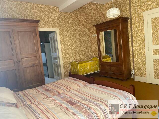 Vente Maison maison ancienne 8 pièces 208.88 m² Toucy 89130