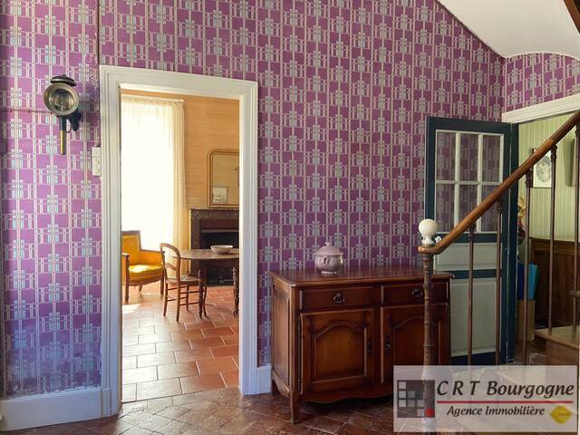 Vente Maison maison ancienne 8 pièces 208.88 m² Toucy 89130