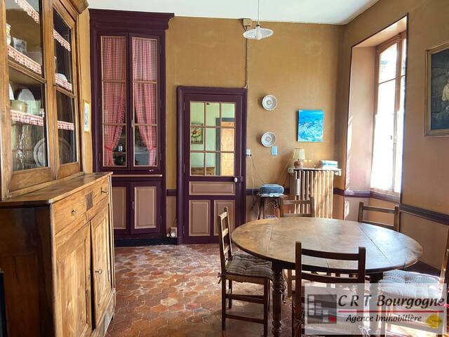 Vente Maison maison ancienne 8 pièces 208.88 m² Toucy 89130