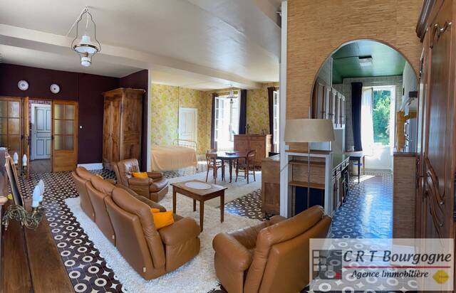 Vente Maison maison ancienne 8 pièces 208.88 m² Toucy 89130