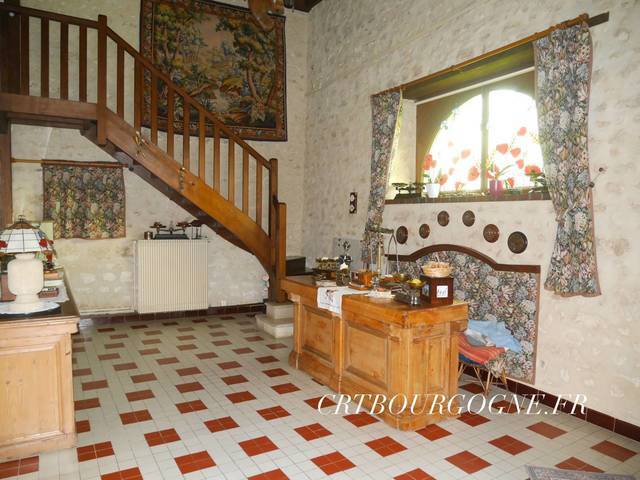 Bien vendu Maison maison ancienne 5 pièces 165 m² Toucy 89130
