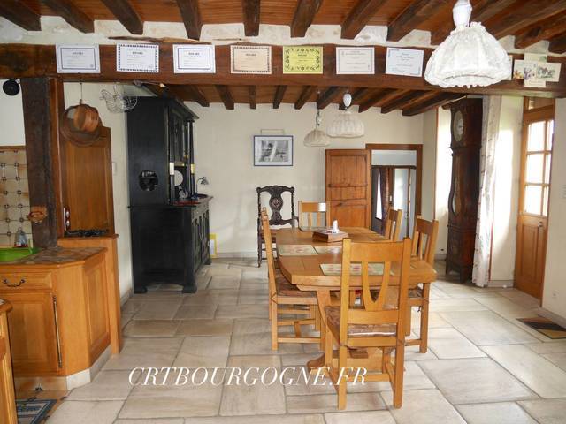 Bien vendu Maison maison ancienne 5 pièces 165 m² Toucy 89130