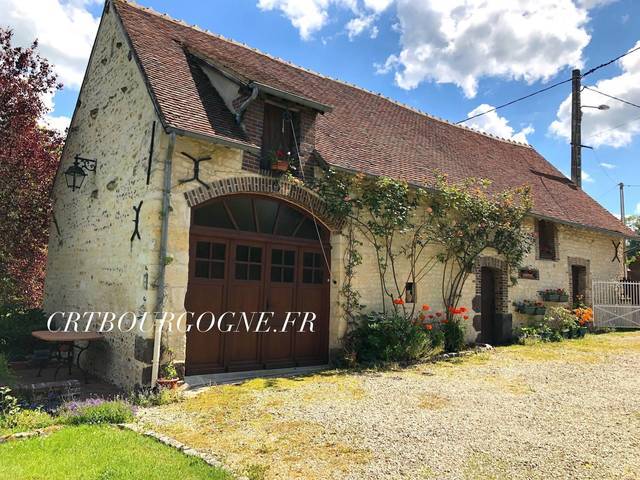 Bien vendu Maison maison ancienne 5 pièces 165 m² Toucy 89130