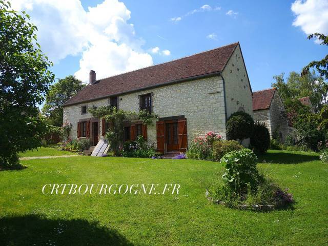 Bien vendu Maison maison ancienne 5 pièces 165 m² Toucy 89130