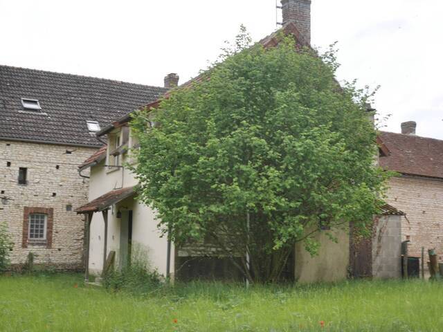 Bien vendu Maison maison ancienne 4 pièces 73 m² Toucy 89130