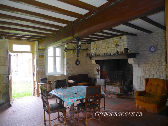 Bien vendu Maison maison ancienne 4 pièces 73 m² Toucy 89130