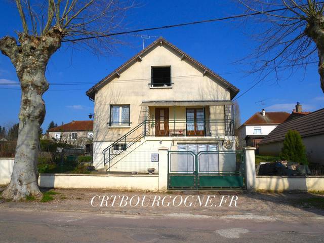 Bien vendu Maison maison de village 6 pièces 85 m² Toucy 89130