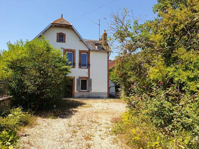 Bien vendu Maison maison ancienne 5 pièces 106 m² Diges 89240