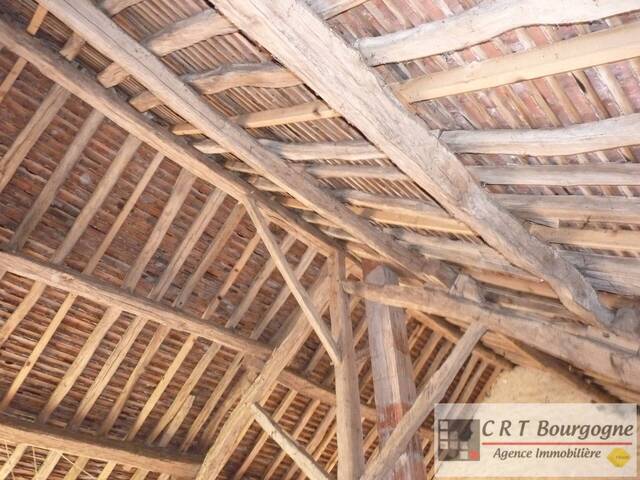 Bien vendu Maison corps de ferme 8 pièces 230 m² Saints en puisaye 89520