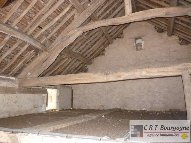 Bien vendu Maison corps de ferme 8 pièces 230 m² Saints en puisaye 89520