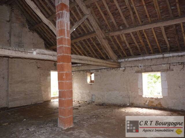 Bien vendu Maison corps de ferme 8 pièces 230 m² Saints en puisaye 89520