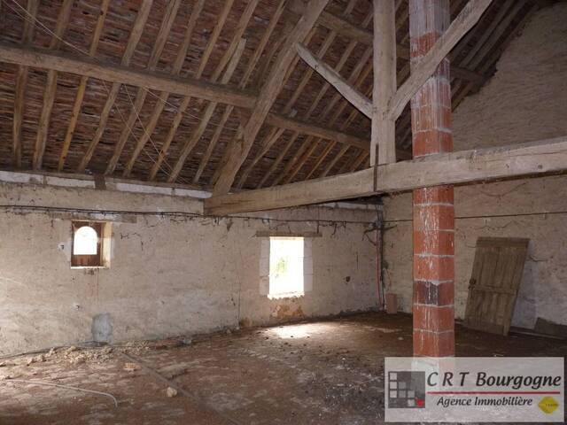 Bien vendu Maison corps de ferme 8 pièces 230 m² Saints en puisaye 89520