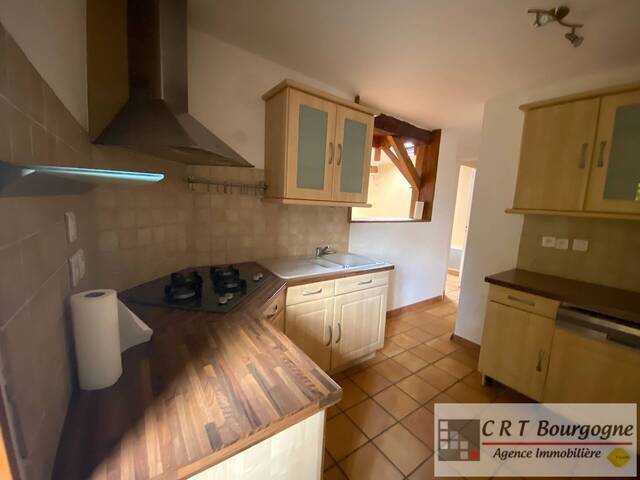 Bien vendu Appartement appartement 5 pièces 90.14 m² Villiers-Saint-Benoît 89130