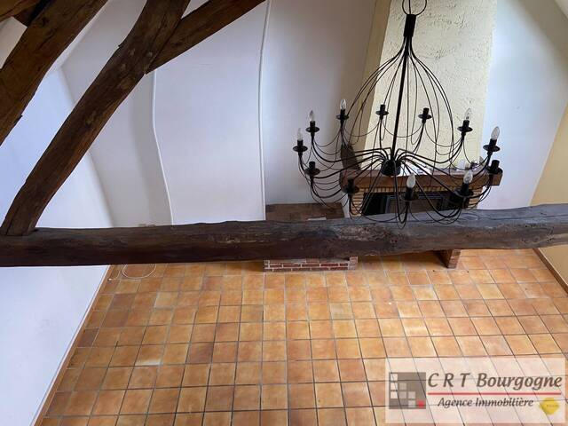 Bien vendu Appartement appartement 5 pièces 90.14 m² Villiers-Saint-Benoît 89130