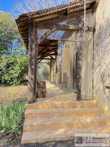 Bien vendu Maison maison ancienne 5 pièces 136 m² Toucy 89130