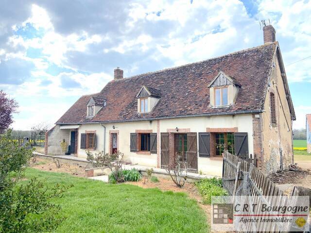 Bien vendu Maison maison ancienne 6 pièces 146 m² Toucy 89130