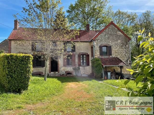 Bien vendu Maison maison ancienne 5 pièces 102 m² Toucy 89130