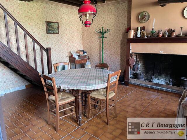 Bien vendu Maison maison ancienne 5 pièces 102 m² Toucy 89130