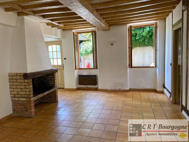 Bien vendu Appartement appartement 4 pièces 70 m² Villiers-Saint-Benoît 89130