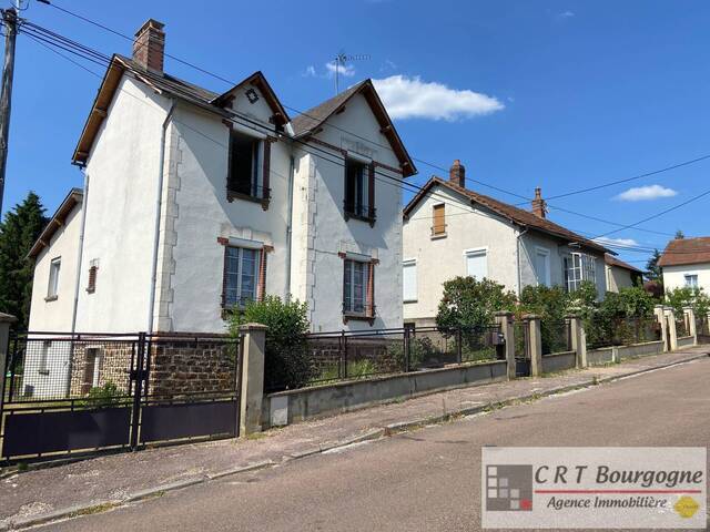 Vente Maison maison ancienne 5 pièces 122 m² Toucy 89130