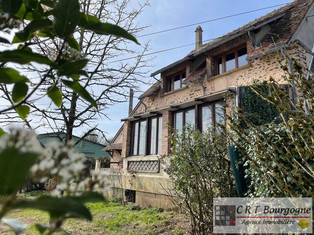 Vente Maison maison ancienne 6 pièces 113 m² Fontaines 89130