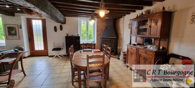 Vente Maison maison ancienne 7 pièces 139 m² Saints en puisaye 89520