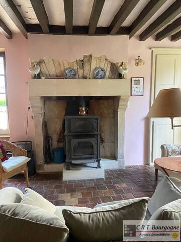 Vente Maison maison ancienne 6 pièces 147 m² Sougères-en-Puisaye 89520