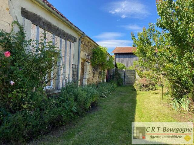 Vente Maison fermette longère 5 pièces 138 m² Toucy 89130