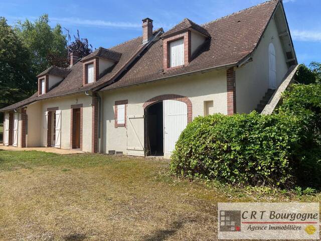 Vente Maison maison individuelle 176 m² Saint-Aubin-Château-Neuf 89110