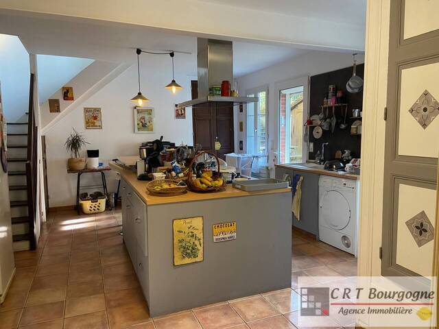 Vente Maison maison de village 7 pièces 250 m² Toucy 89130