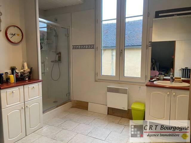 Vente Maison maison de village 7 pièces 250 m² Toucy 89130