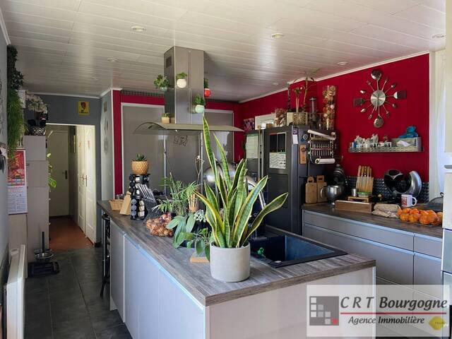 Vente Maison maison ancienne 4 pièces 115 m² Toucy 89130