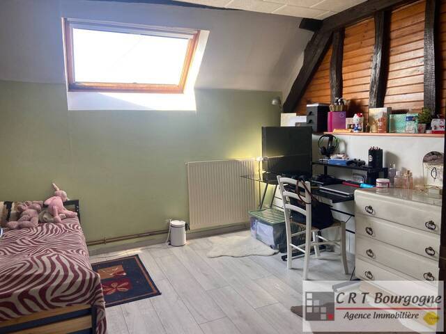 Vente Maison longère 7 pièces 176 m² Diges 89240