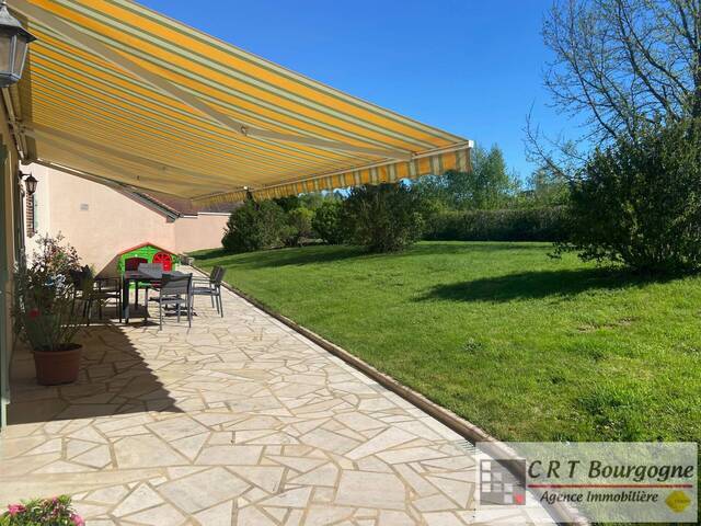 Vente Maison maison ancienne 9 pièces 177 m² Toucy 89130