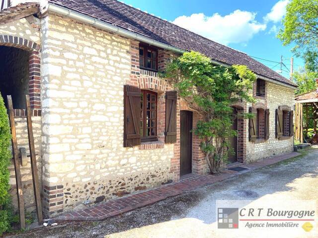 Vente Maison longère 9 pièces 250 m² Toucy 89130
